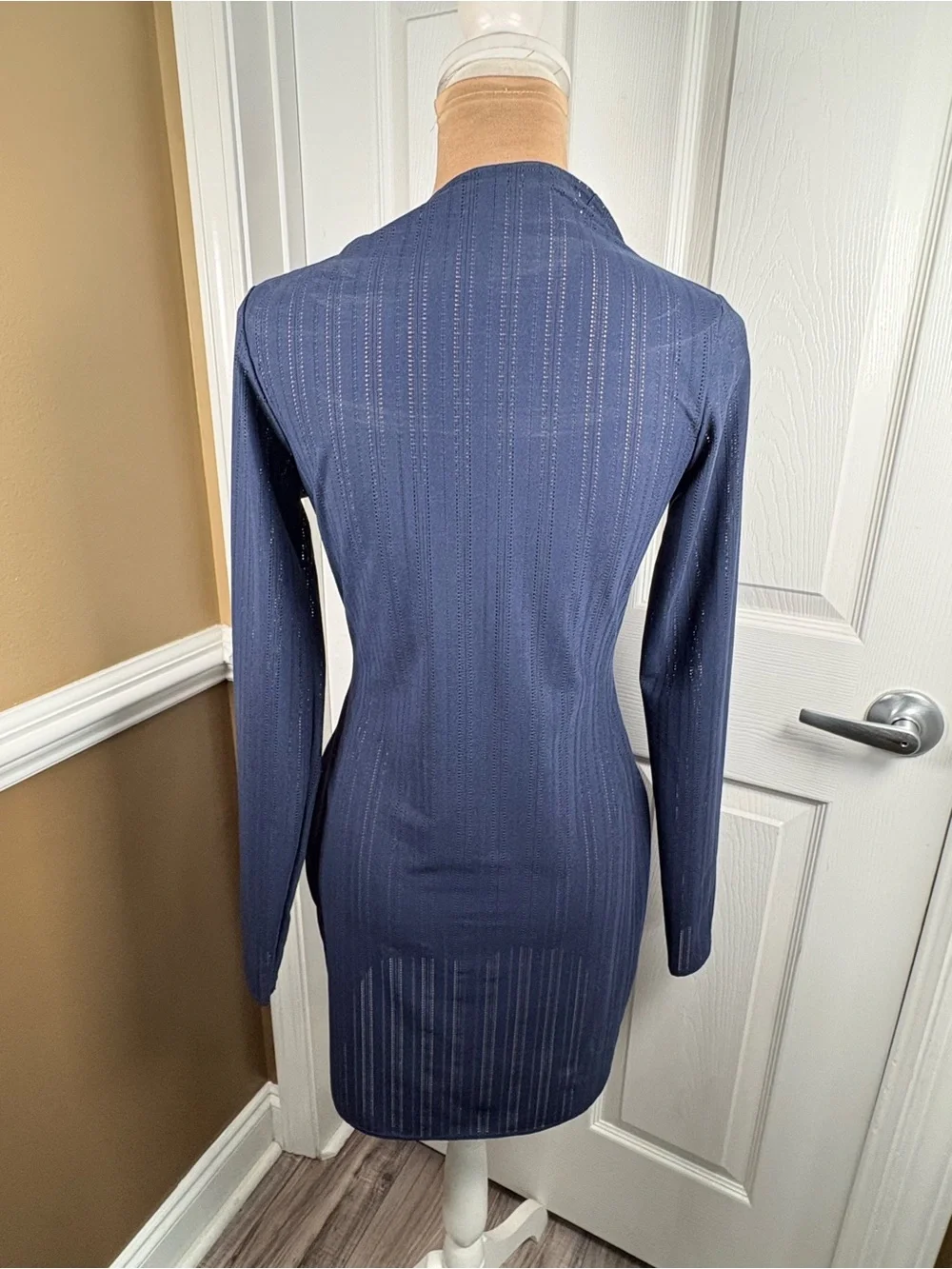 ALO Yoga Euphoria Long Sleeve Dress Size Medium